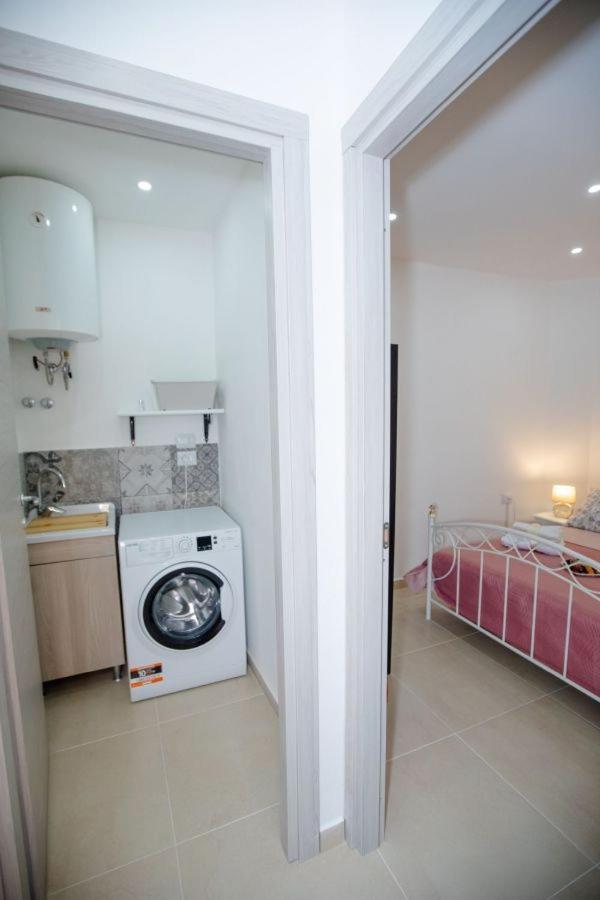 Elizabeth House Apartment Syracuse ภายนอก รูปภาพ